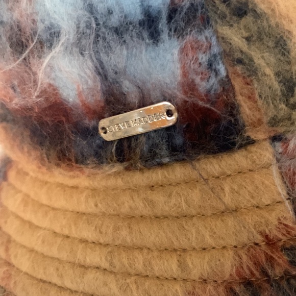Steve Madden bucket hat plaid wool - Picture 2 of 7